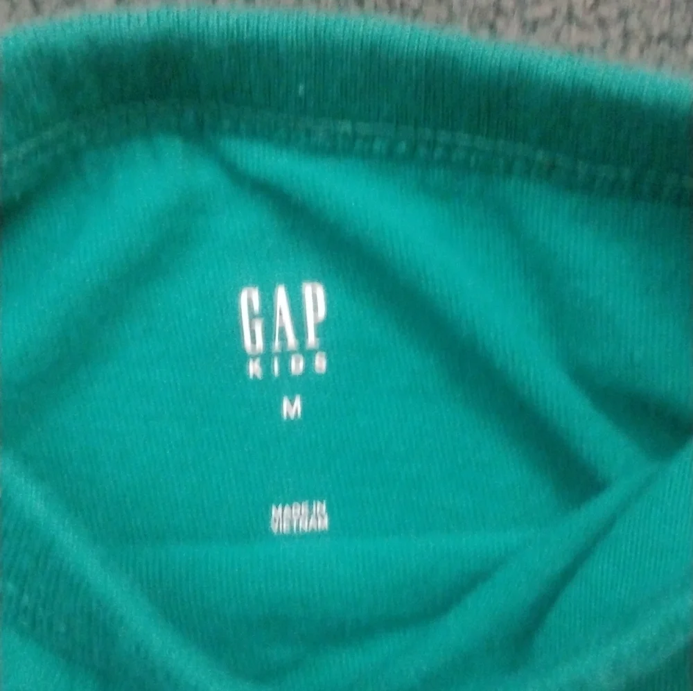 GAP Boys Green T Shirt W GAP Logo SZ M